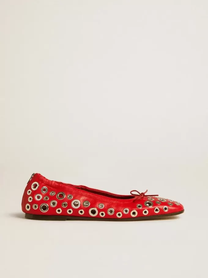 Amy Ballerinas aus rotem Nappaleder mit silberfarbenen Nieten