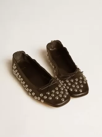 Amy Ballerinas aus schwarzem Nappaleder mit silberfarbenen Nieten