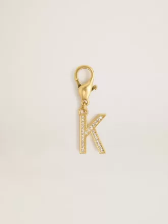 Anhänger mit dem Buchstaben K aus goldfarbenem Messing mit Kristallen