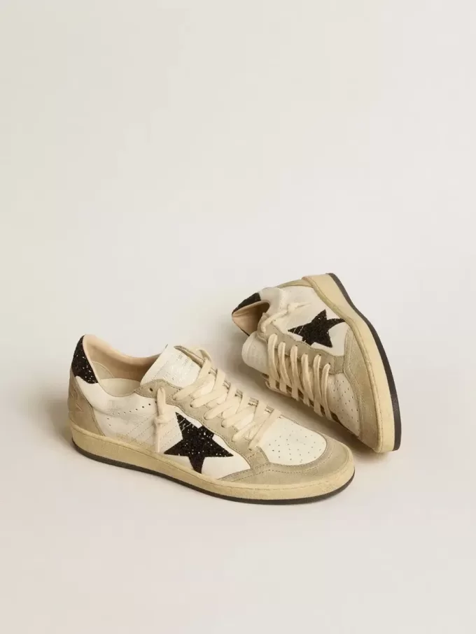 Ball Star aus Nappa und Wildleder mit schwarzem Glitzerstern und Fersenlasche