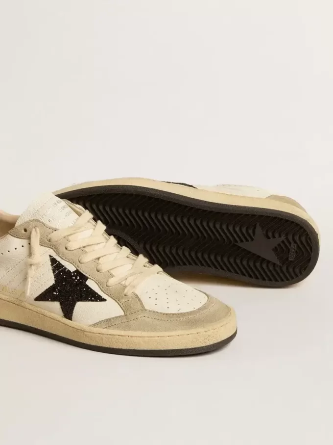 Ball Star aus Nappa und Wildleder mit schwarzem Glitzerstern und Fersenlasche