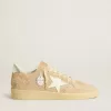 Ball Star aus Wildleder und Swarovski-Kristallen mit Lederstern und metallischer Fersenlasche Ball Star aus Wildleder und Swarovski-Kristallen mit Lederstern und metallischer Fersenlasche