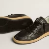 Ball Star für Damen aus schwarzem Nappaleder mit schwarzem Glitzerstern und Fersenlasche aus Wildleder