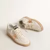 Ball Star LTD aus Canvas und Nappa mit bronzefarbenem Metallic-Lederstern Ball Star LTD aus Canvas und Nappa mit bronzefarbenem Metallic-Lederstern