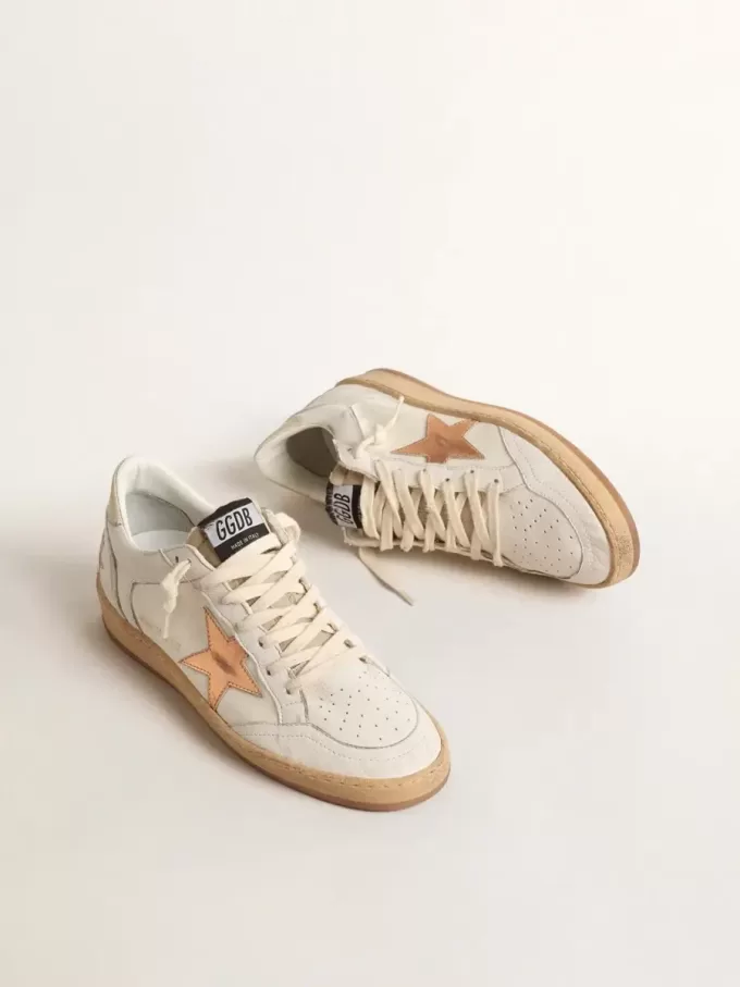 Ball Star LTD aus Canvas und Nappa mit bronzefarbenem Metallic-Lederstern Ball Star LTD aus Canvas und Nappa mit bronzefarbenem Metallic-Lederstern