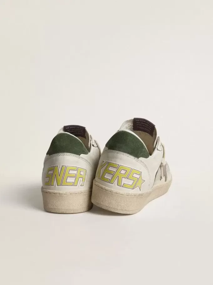 Ball Star LTD aus Mesh und Nappaleder mit grauem Lederstern und grüner Wildleder-Fersenlasche Ball Star LTD aus Mesh und Nappaleder mit grauem Lederstern und grüner Wildleder-Fersenlasche