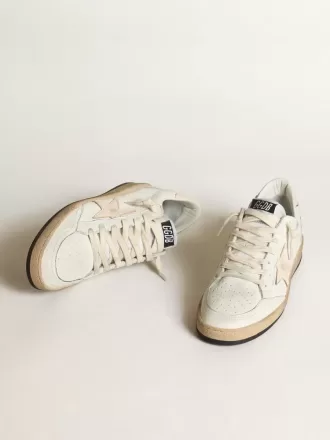 Ball Star LTD aus weißem Nappa mit lachsrosa Nappa-Stern