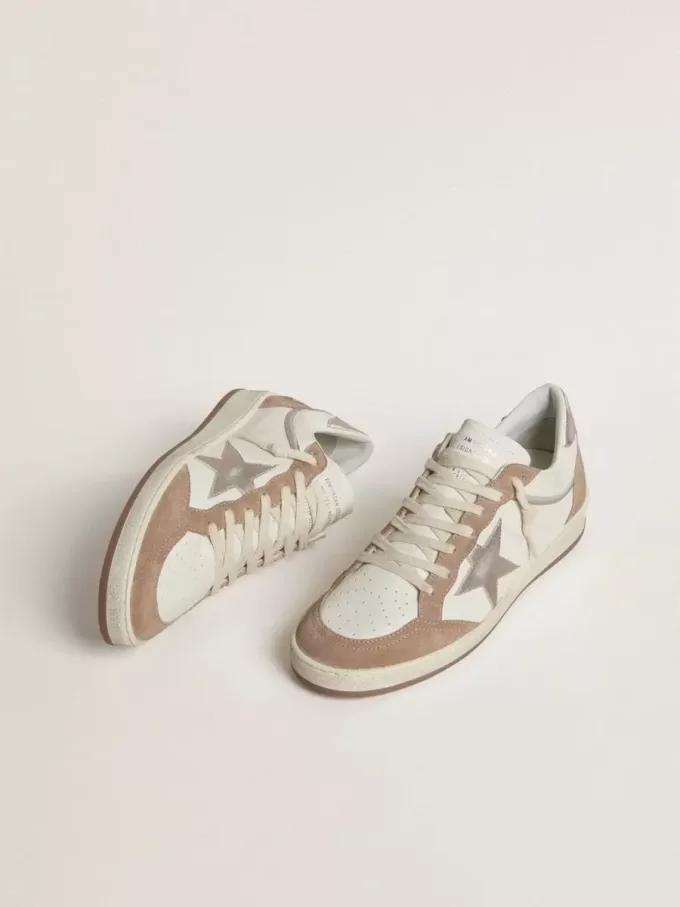 Ball Star LTD aus weißem Nappaleder und altrosa Wildleder mit silbermetallicfarbenem Lederstern und Fersenlasche