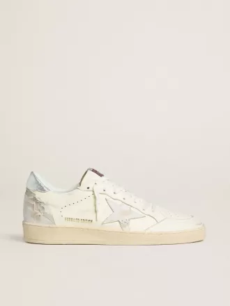 Ball Star LTD in Creme mit weißem Wildlederstern und metallisch silberner Lederferse