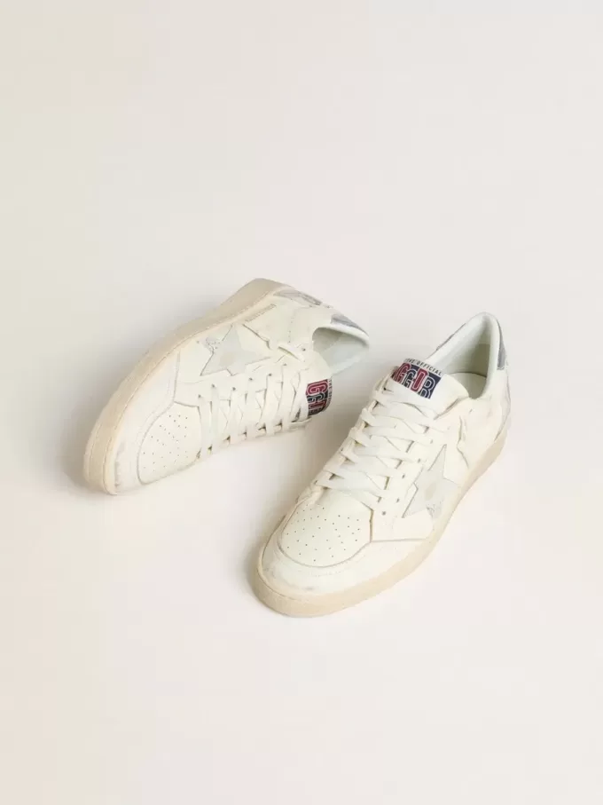 Ball Star LTD in Creme mit weißem Wildlederstern und metallisch silberner Lederferse Ball Star LTD in Creme mit weißem Wildlederstern und metallisch silberner Lederferse