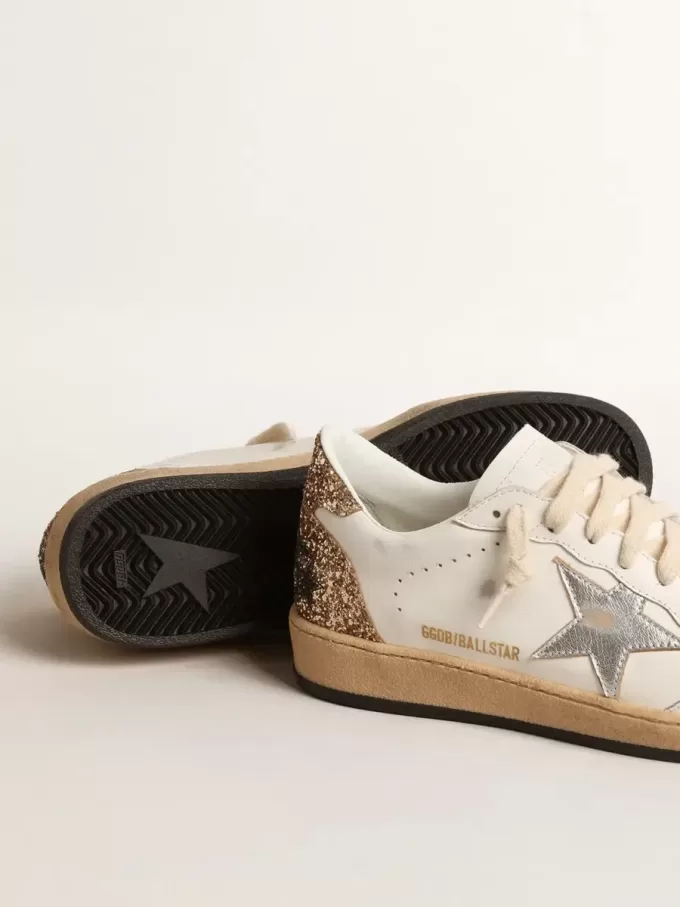Ball Star mit metallischem Lederstern und glitzernder Fersenlasche