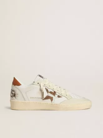 Ball Star mit Stern aus Ponyfell mit Animal-Print und Fersenlasche aus tabakfarbenem Leder
