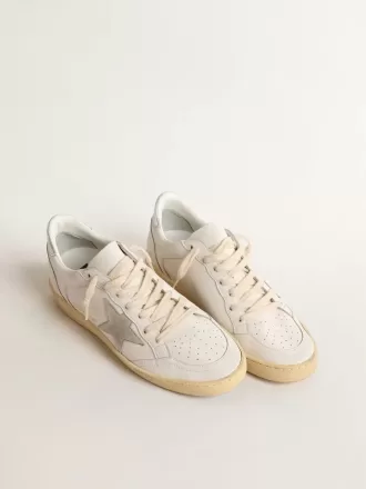 Ball Star mit Stern aus Wildleder und Fersenlasche aus Metallic-Leder