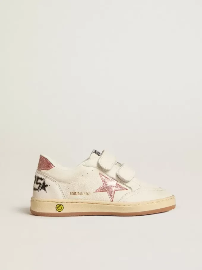 Ball Star Young aus Nappaleder mit pfirsichfarbenem Glitzerstern und Fersenlasche Ball Star Young aus Nappaleder mit pfirsichfarbenem Glitzerstern und Fersenlasche