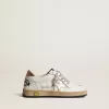 Ball Star Young mit goldfarbenem Lederstern und Fersenlasche Ball Star Young mit goldfarbenem Lederstern und Fersenlasche