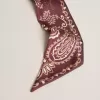 Band aus burgunderrotem Seidentwill mit Paisley-Muster Band aus burgunderrotem Seidentwill mit Paisley-Muster