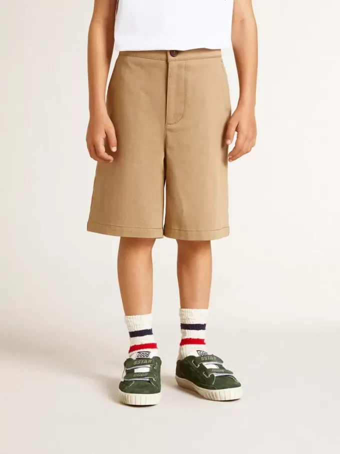Beigefarbene Baumwollshorts für Jungen