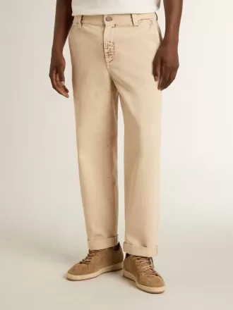 Beigefarbene Herren-Chinos mit Used-Look-Finish Beigefarbene Herren-Chinos mit Used-Look-Finish