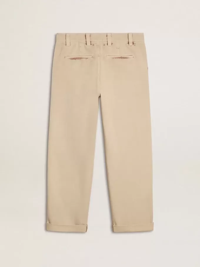 Beigefarbene Herren-Chinos mit Used-Look-Finish