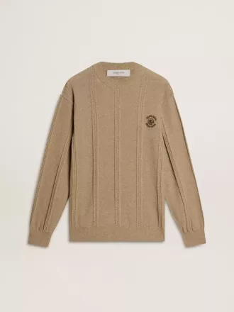 Beiger Herrenpullover mit gesticktem Logo