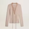 Beiger Wollpullover mit Lederdetails