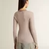 Beiger Wollpullover mit Lederdetails
