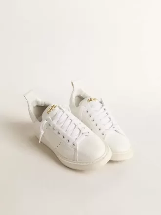 Biobasierter Herren-Sneaker „Starter” mit weißem Stern und Fersenlasche