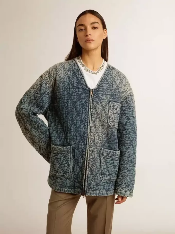 Blaue Steppjacke für Damen aus Baumwolldenim mit Used-Look Blaue Steppjacke für Damen aus Baumwolldenim mit Used-Look