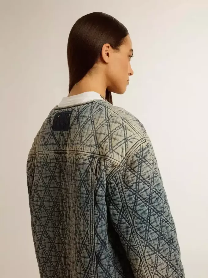 Blaue Steppjacke für Damen aus Baumwolldenim mit Used-Look Blaue Steppjacke für Damen aus Baumwolldenim mit Used-Look