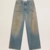 Boyfriend-Jeans für Damen mit Used-Effekt, Sandwaschung und Nieten