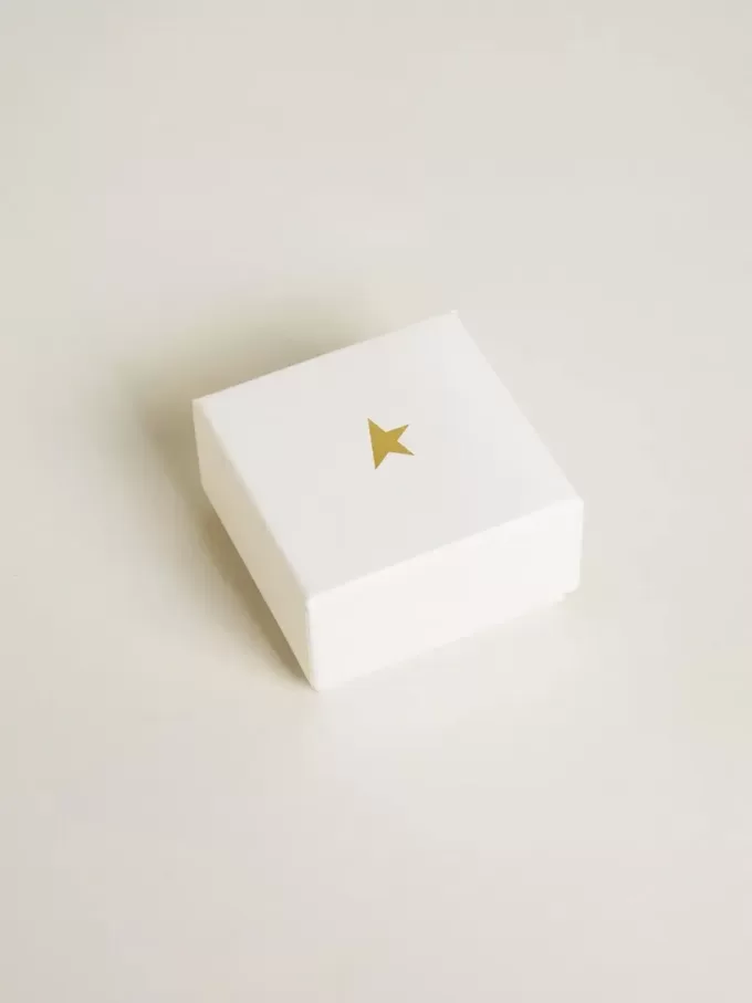 Buchstabe F-Anhänger aus goldfarbenem Messing mit Kristallen