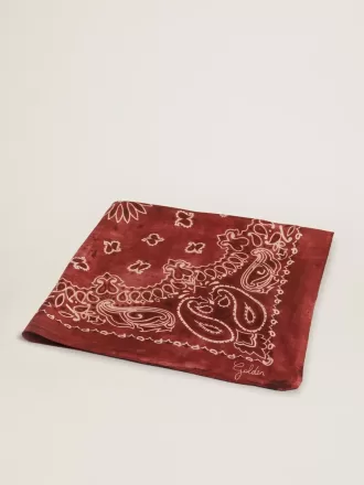 Burgunderroter Schal mit Paisley-Muster