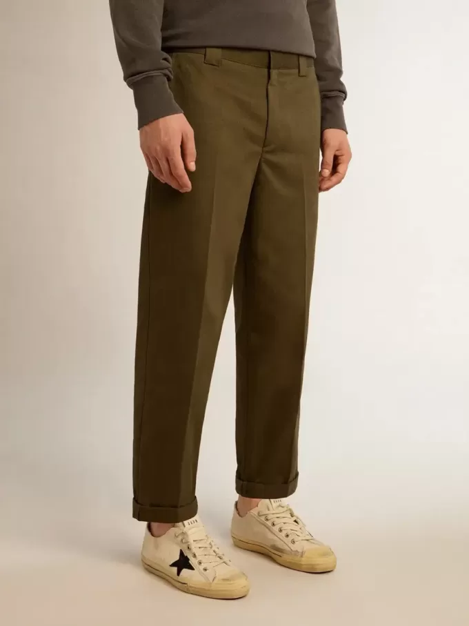 Chinos in Militärgrün aus der Golden Collection