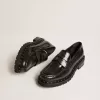 Chunky Loafer für Damen aus schwarzem Leder mit Nieten Chunky Loafer für Damen aus schwarzem Leder mit Nieten