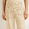 Cremefarbene, durchsichtige Spitzenhose für Damen Cremefarbene, durchsichtige Spitzenhose für Damen
