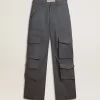 Damen-Cargohose aus babyblauer Wolle