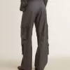 Damen-Cargohose aus babyblauer Wolle