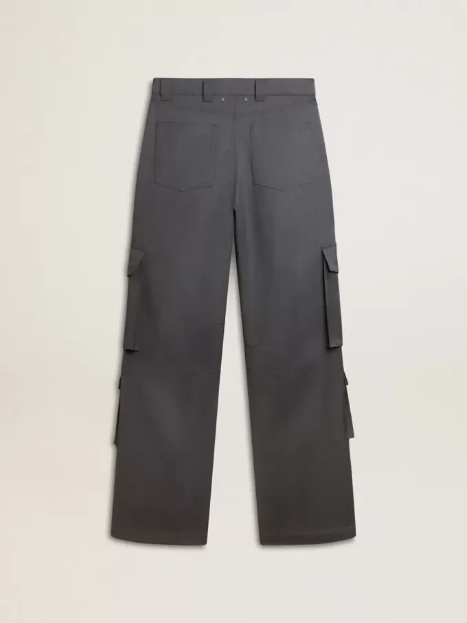 Damen-Cargohose aus babyblauer Wolle