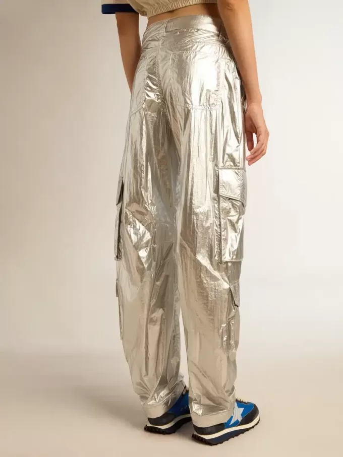 Damen-Cargohose aus silbernem Funktionsstoff
