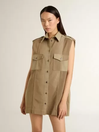 Damen-Hemdkleid aus sandfarbenem Denim mit militärischen Details Damen-Hemdkleid aus sandfarbenem Denim mit militärischen Details
