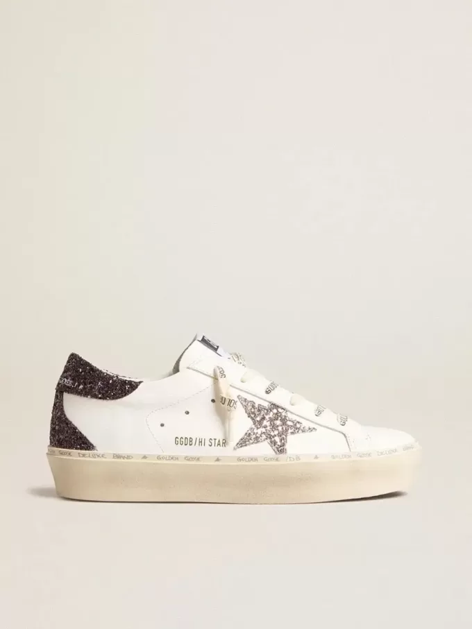 Damen-Hi Star mit silbernem Glitzerstern und rubinrotem Glitzer-Fersenlabel Damen-Hi Star mit silbernem Glitzerstern und rubinrotem Glitzer-Fersenlabel