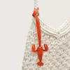 Damen-Makramee-Tasche aus butterfarbener Baumwolle mit Leder-Hummer-Anhänger