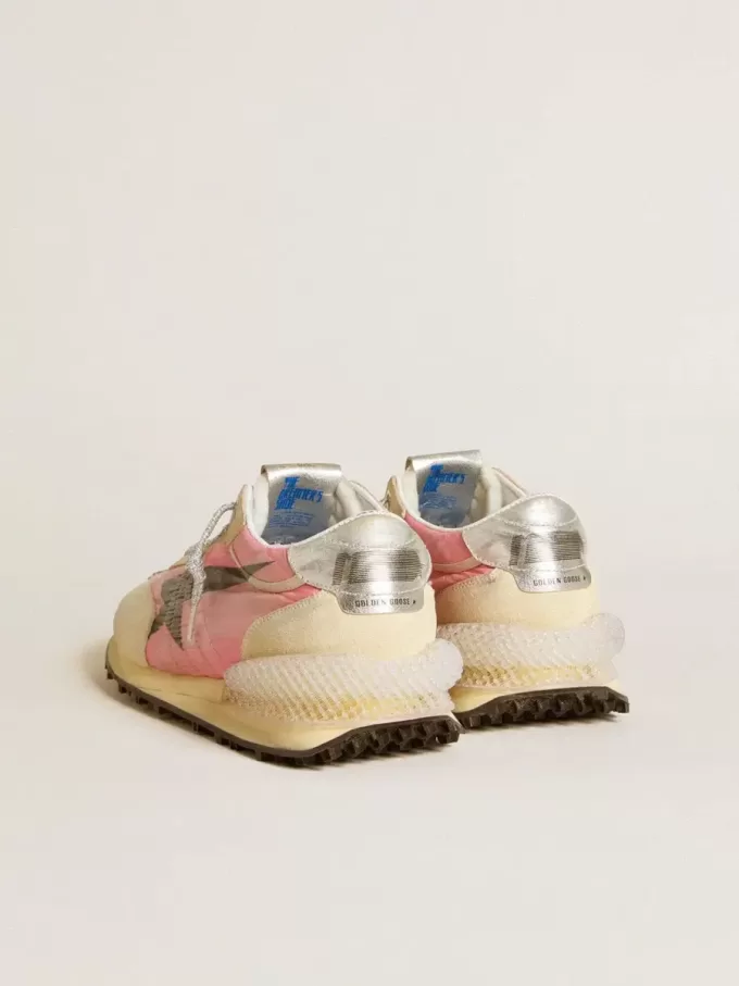 Damen-Marathon aus rosa Nylon und beigem Wildleder mit schwarzem Sternaufdruck