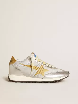 Damen-Marathon mit silbernem Ripstop-Nylon-Obermaterial und goldenem Stern Damen-Marathon mit silbernem Ripstop-Nylon-Obermaterial und goldenem Stern