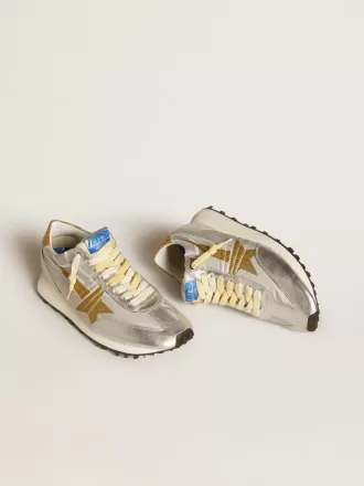 Damen-Marathon mit silbernem Ripstop-Nylon-Obermaterial und goldenem Stern Damen-Marathon mit silbernem Ripstop-Nylon-Obermaterial und goldenem Stern