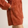 Damen-Shorts aus ziegelrotem Jacquard mit maritimem Blumenmuster
