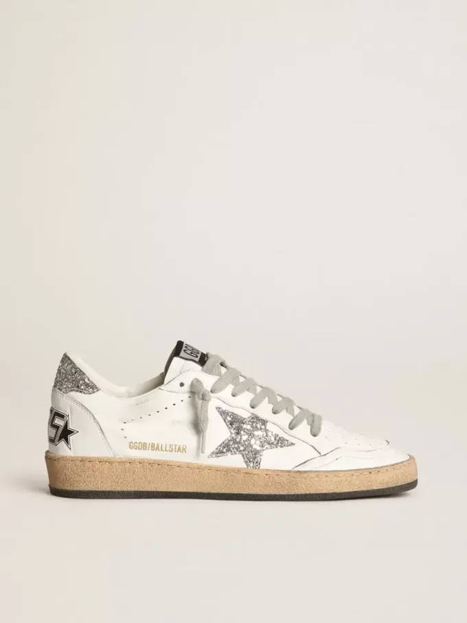 Damen-Sneaker „Ball Star” aus Nappaleder mit weißem Stern und glitzernder Fersenlasche
