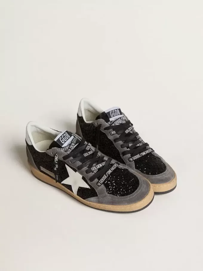 Damen-Sneaker „Ball Star” in Glitzeroptik mit Lederstern und metallischer Lederlasche am Fersenbereich