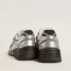 Damen-Sneaker Dad-Star aus Mesh und silberfarbenem Folienleder mit schwarzem Wildlederstern Damen-Sneaker Dad-Star aus Mesh und silberfarbenem Folienleder mit schwarzem Wildlederstern