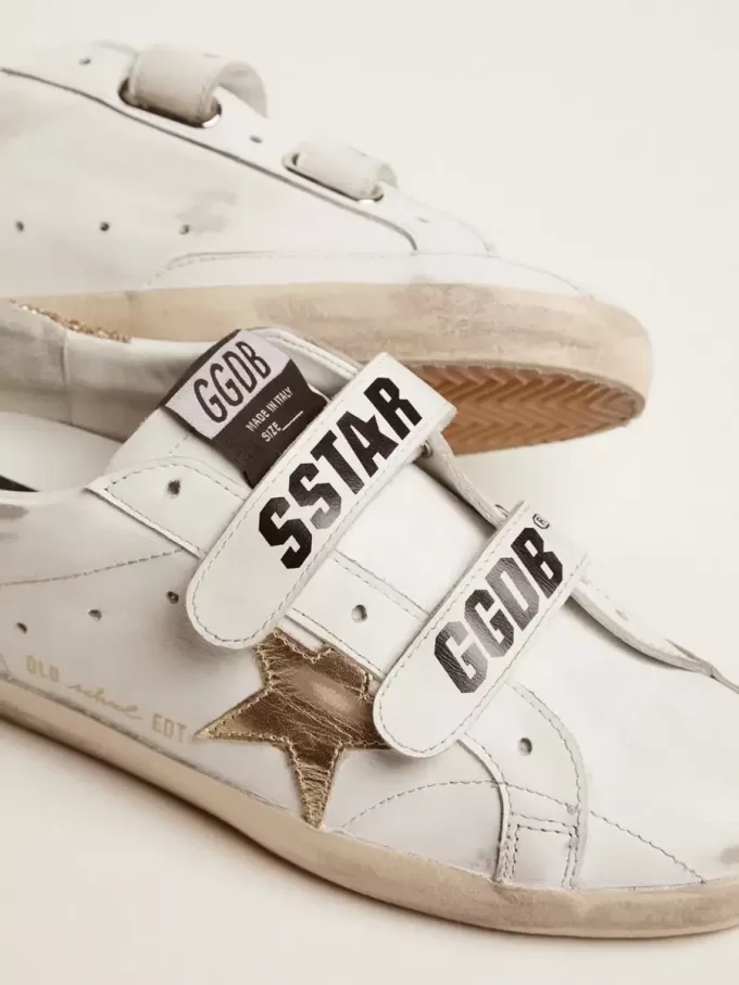 Damen-Sneaker Old School mit goldenem Stern aus laminiertem Leder